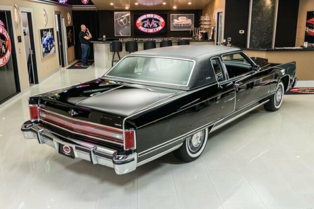 Lincoln Continental 1977 image number 10