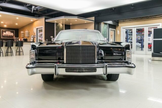 Lincoln Continental 1977 image number 27