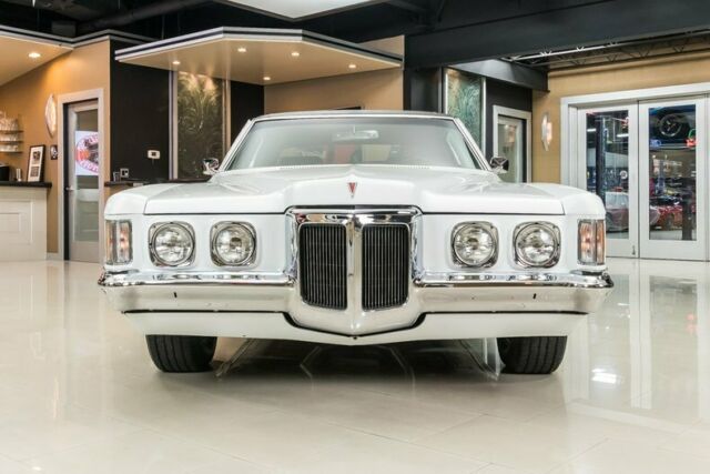 Pontiac Grand Prix 1970 image number 29