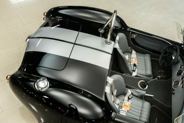 Shelby Cobra 1965 image number 45