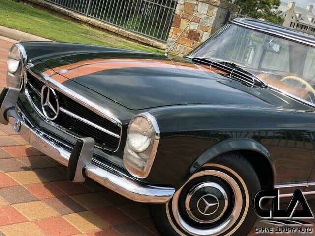 Mercedes-Benz 230SL Roadster 1966 image number 32