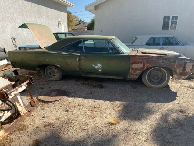 Plymouth Road Runner 1969 image number 18