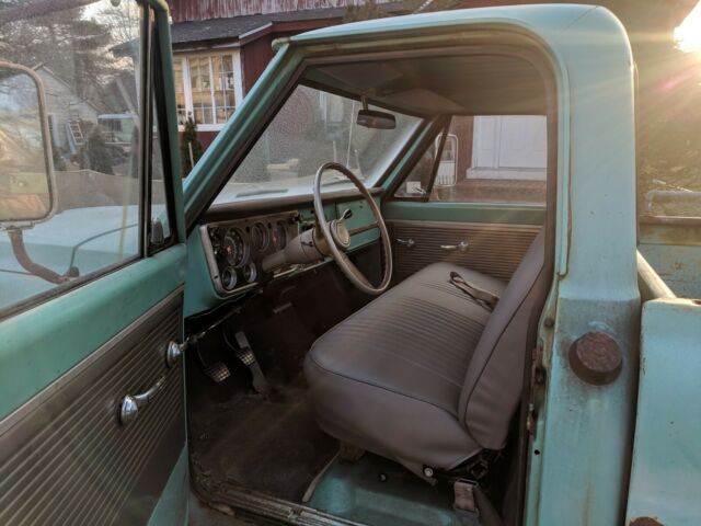 Chevrolet C/K Pickup 2500 1968 image number 6