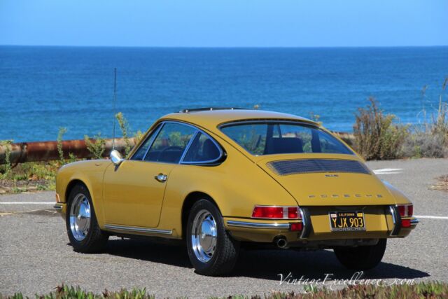 Porsche 912 1969 image number 2