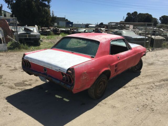 Ford Mustang 1967 image number 26