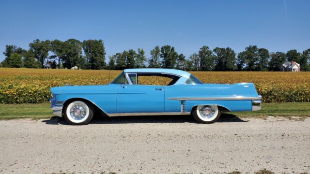 Cadillac Series 62 1957 image number 0