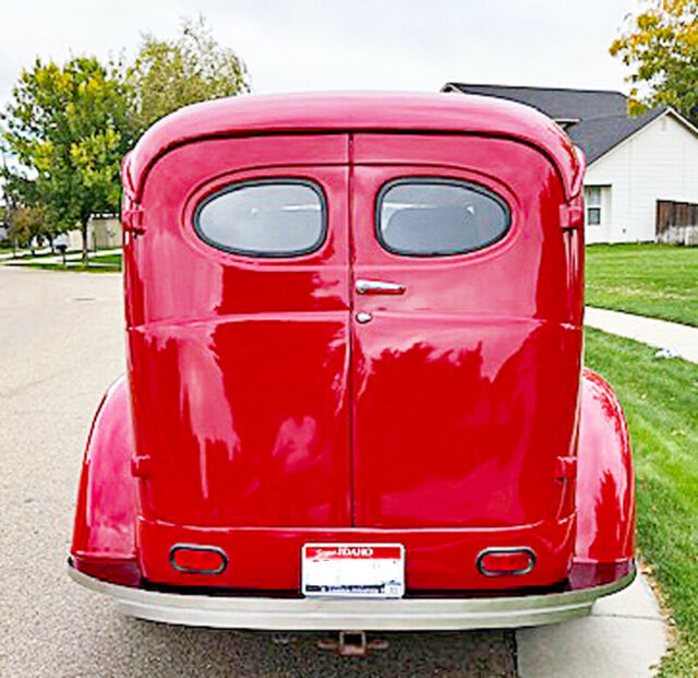 Chevrolet 1 Ton 3800 Panel Delivery Dually 1946 image number 27