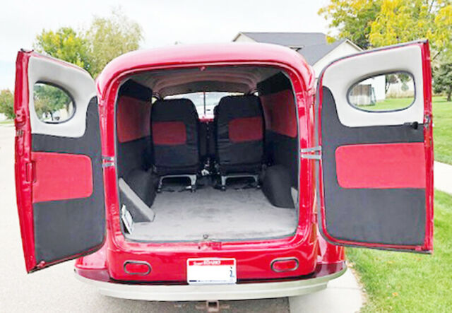 Chevrolet 1 Ton 3800 Panel Delivery Dually 1946 image number 41