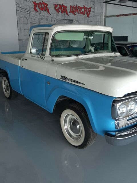 Ford F-100 1960 image number 1