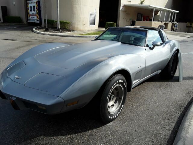 Chevrolet Corvette 1979 image number 0