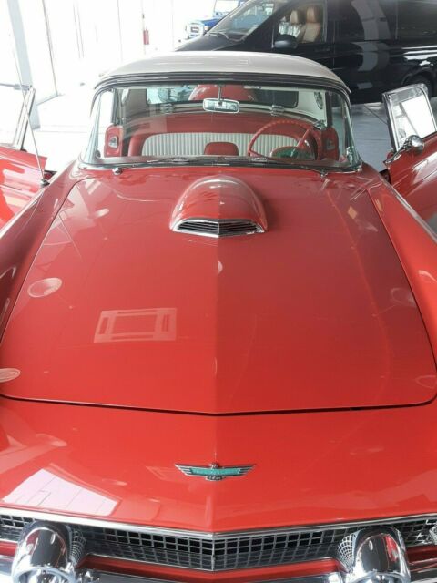 Ford Thunderbird 1956 image number 0