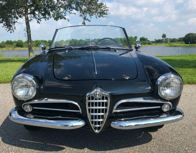 Alfa Romeo Giulietta Spyder 1958 image number 33