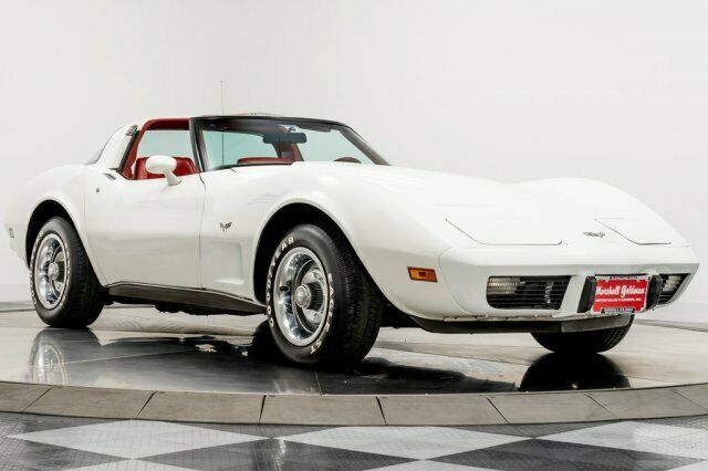 Chevrolet Corvette 1979 image number 1