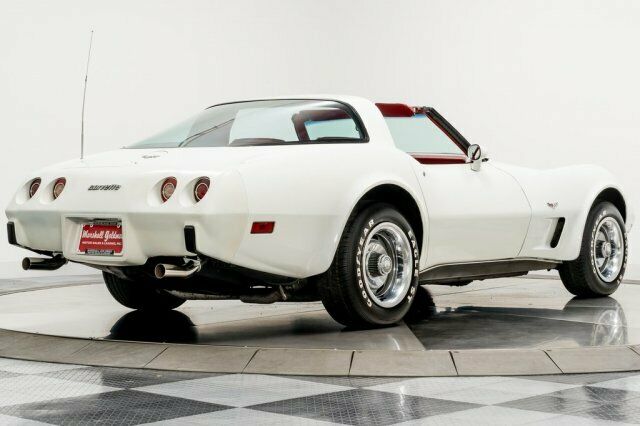 Chevrolet Corvette 1979 image number 32