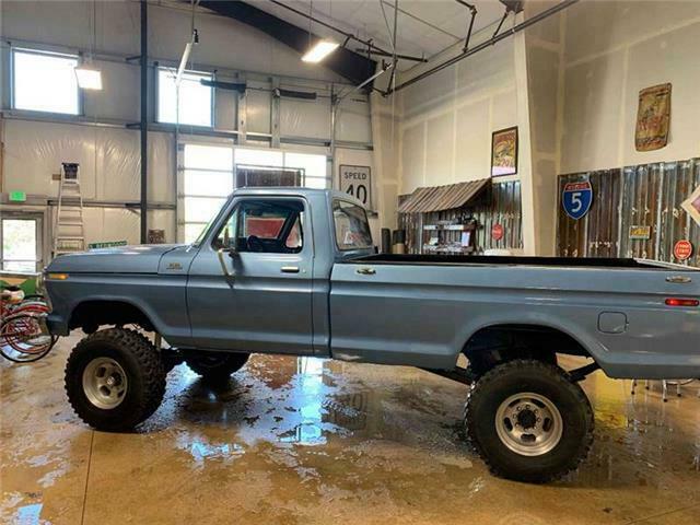 Ford F-250 1977 image number 23