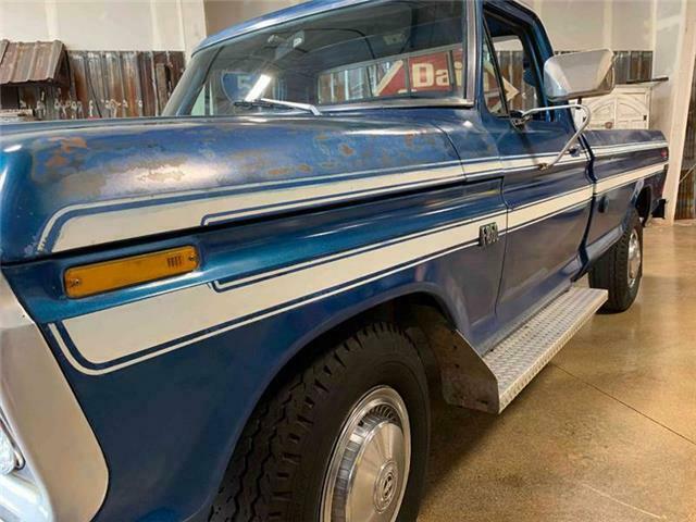 Ford F-250 1976 image number 2