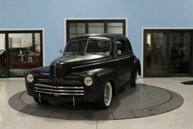 Ford Deluxe 1947 image number 24