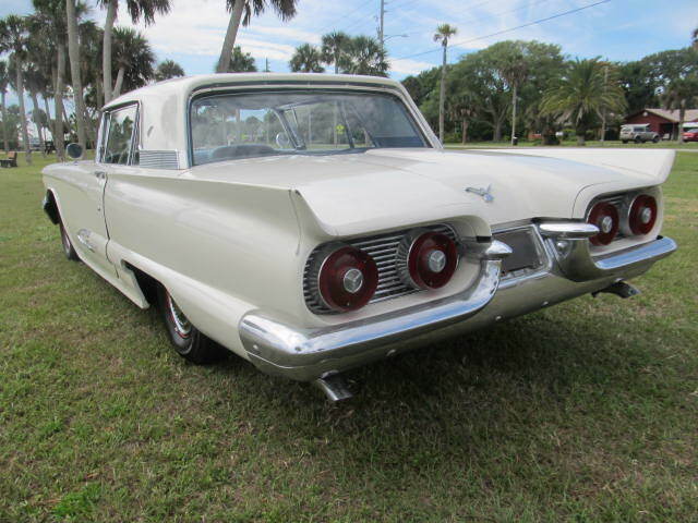 Ford Thunderbird 1959 image number 7