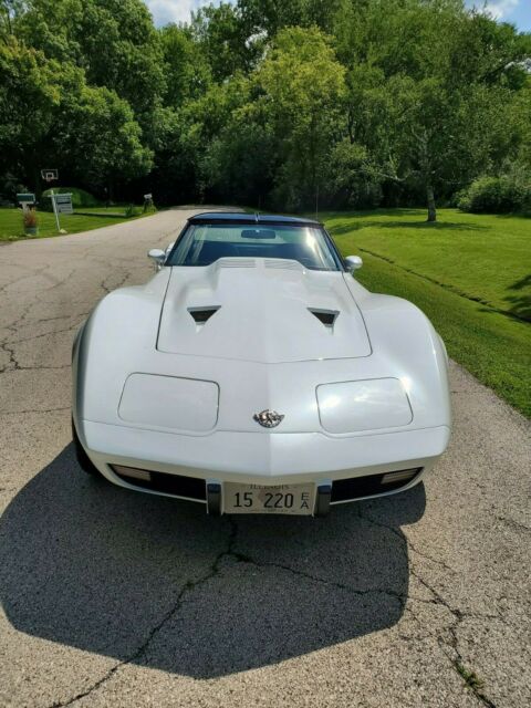 Chevrolet Corvette 1978 image number 18