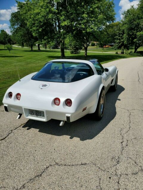 Chevrolet Corvette 1978 image number 21