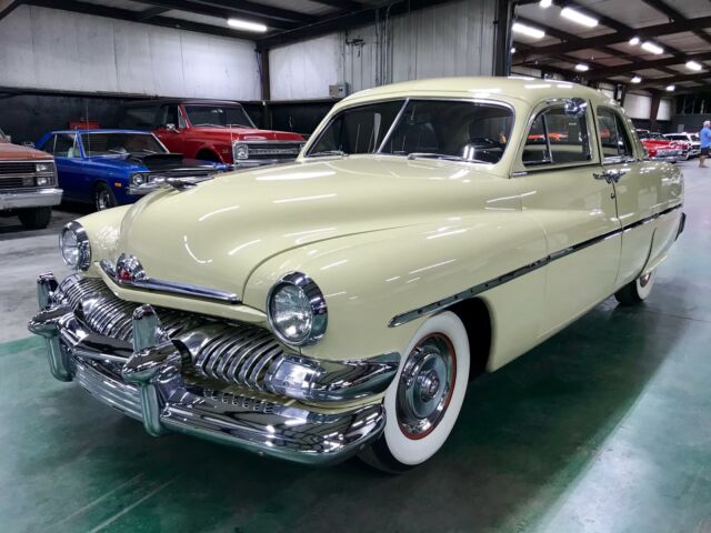 Mercury Sports Sedan 1951 image number 0