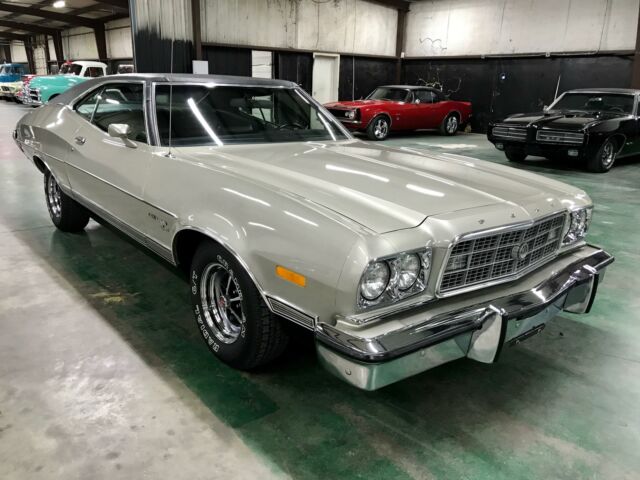 Ford Torino 1973 image number 30