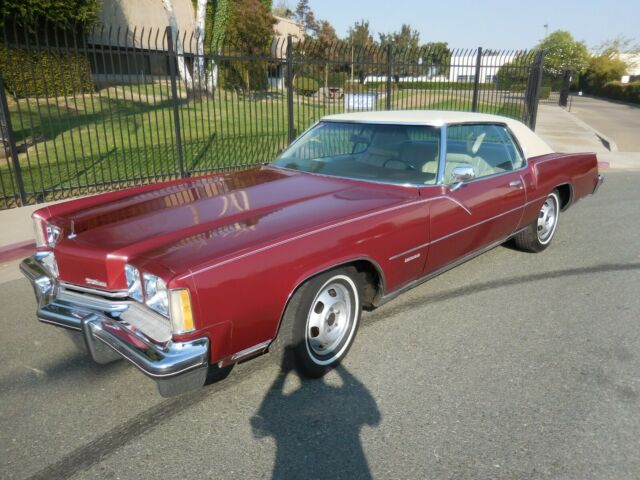 Oldsmobile Toronado 1973 image number 10