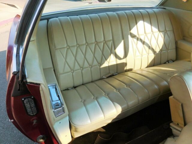 Oldsmobile Toronado 1973 image number 15