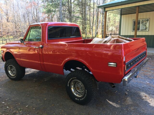 Chevrolet C/K Pickup 1500 1969 image number 13