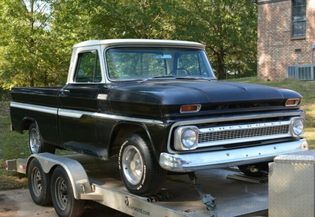 Chevrolet C-10 1965 image number 12