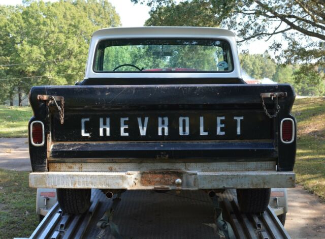 Chevrolet C-10 1965 image number 30