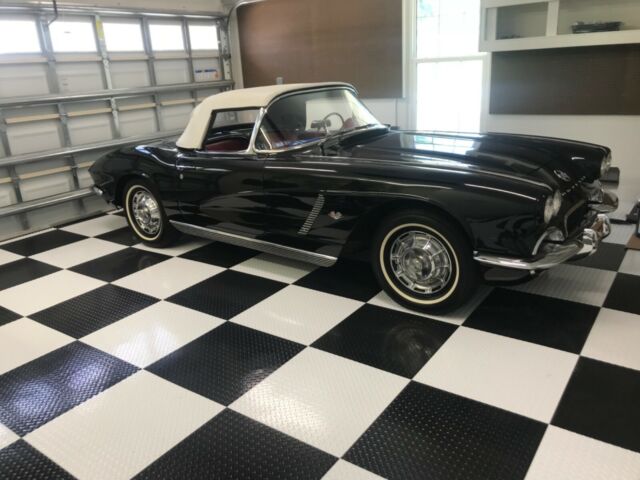 Chevrolet Corvette 1962 image number 10