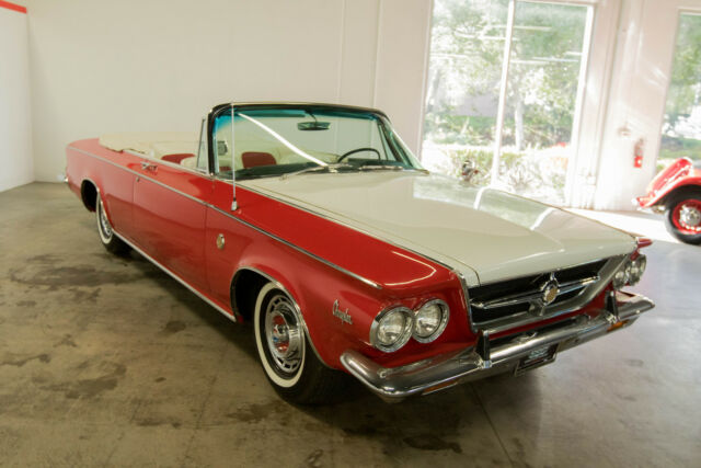 Chrysler 300 Series 1963 image number 10