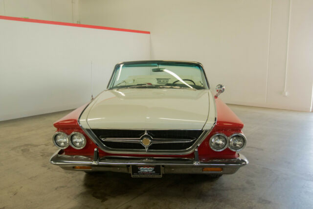 Chrysler 300 Series 1963 image number 13