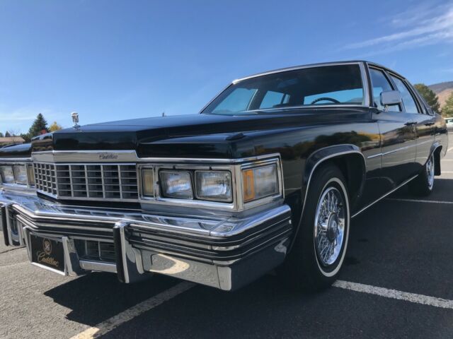 Cadillac DeVille 1977 image number 0