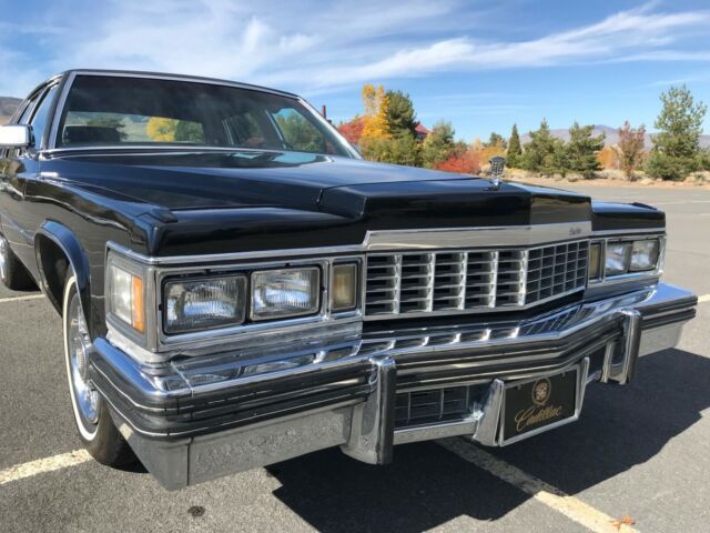 Cadillac DeVille 1977 image number 9