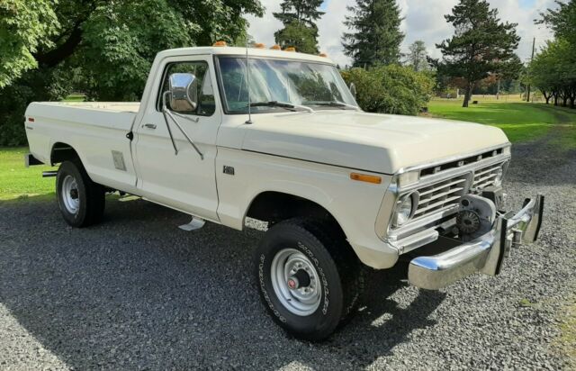 Ford F-250 1973 image number 0