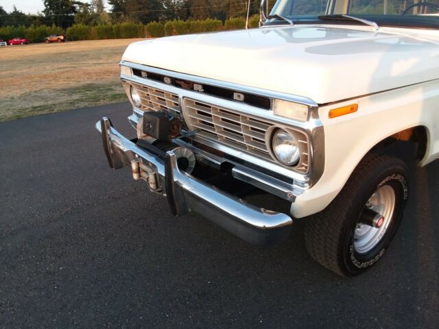 Ford F-250 1973 image number 35