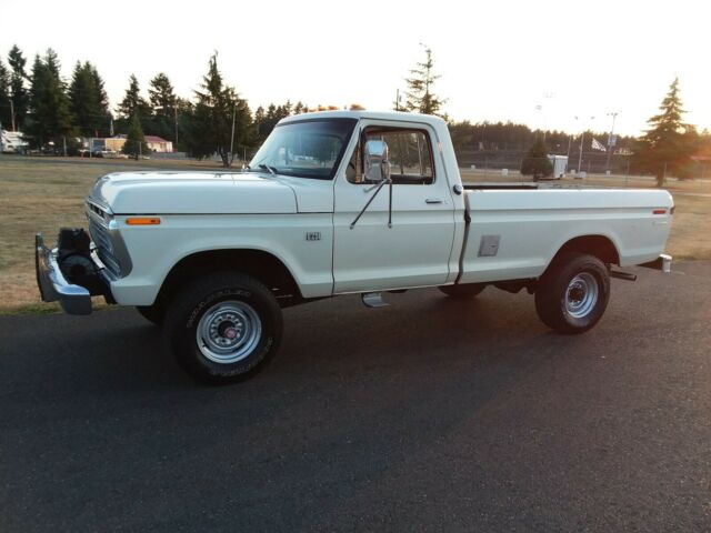 Ford F-250 1973 image number 9