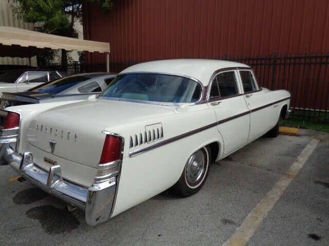 Chrysler New Yorker 1956 image number 27