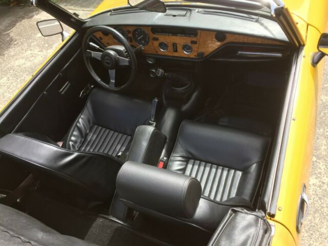 Triumph Spitfire 1977 image number 4