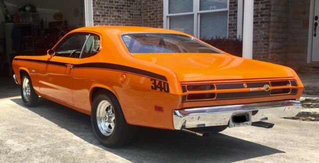 Plymouth Duster 1971 image number 12