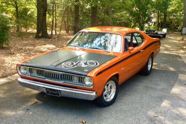 Plymouth Duster 1971 image number 16