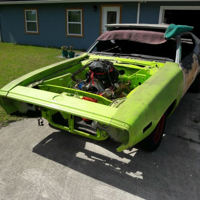 Plymouth Road Runner 1971 image number 0