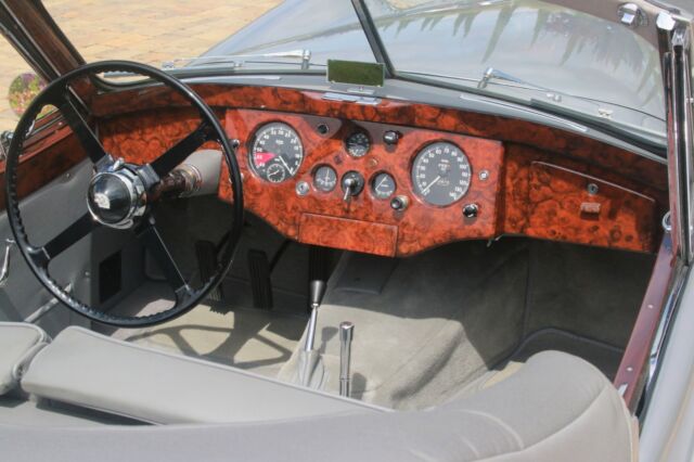 Jaguar XK120 DHC 1954 image number 45