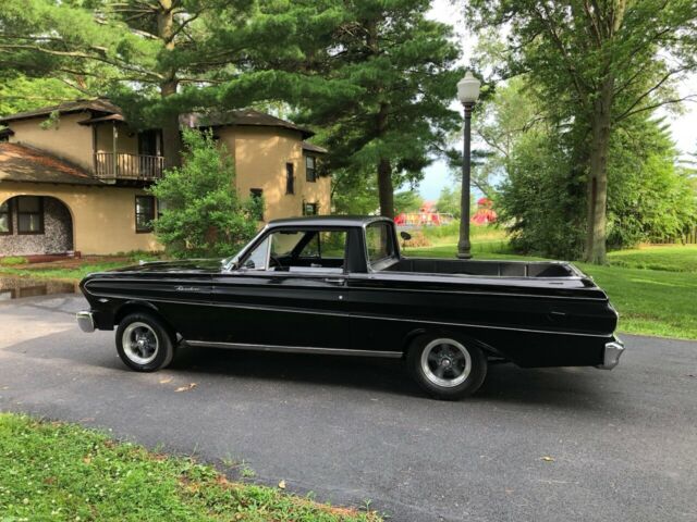 Ford Ranchero 1965 image number 2