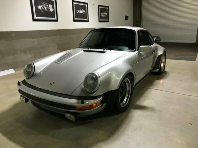 Porsche 911 1979 image number 2