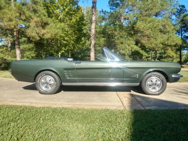 Ford Mustang 1966 image number 0