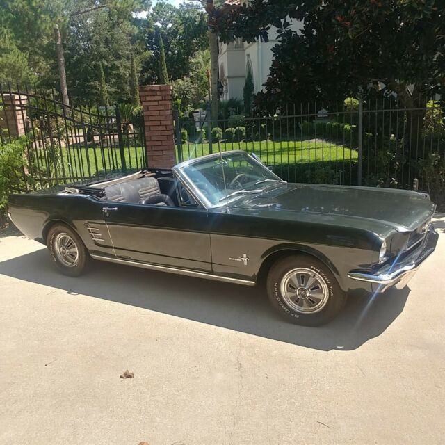 Ford Mustang 1966 image number 25