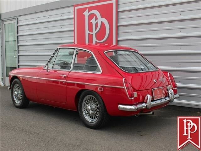 MG MGB 1969 image number 6